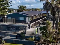 Orewa Beachcomber Hotels in Orewa