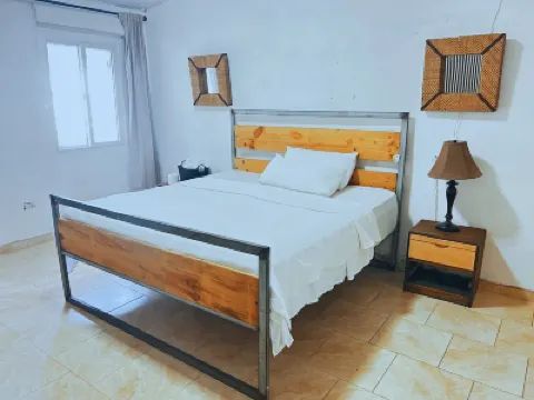 amalfi surf lodge Hotels in 