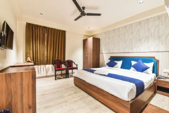 Stay Casa Inn Hotels near Govind Dev Ji Temple
