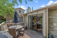 Lakeside condo Retreat in Horseshoe Bay - 3-Star