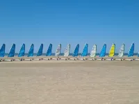 Sunny 2nd-floor apartment facing the sea. Wifi Hotels in Berck