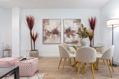 Genteel Home Plaza de las Doblas Hotels in Distrito Sur