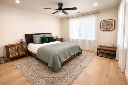 Brand new apartment, sleeps 10, IDEAL location in Utah county. High end finishes