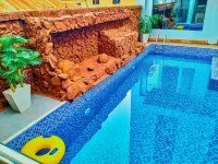 ทริบู โฮเทล - ที่มีสระว่ายน้ำ