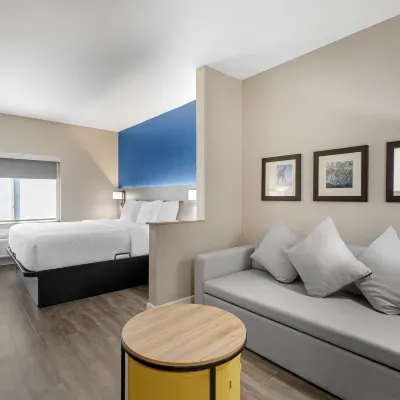 Comfort Suites West Jacksonville Hotels near Criswell Park