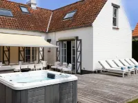 Luxury Villa in Sint-Idesbald with Jacuzzi - Villas