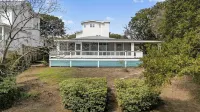 Family Tides by Avantstay 1 Block to the Beach + Game Room + Large Deck Near Center Street