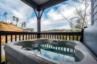 Charming New 5BR/4BA Cabin Near Dollywood. No Stee