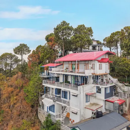 Alaya Stays Cloudcatcher 4 BHK Villa