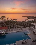 Cavo Maris Beach Hotel - View biển
