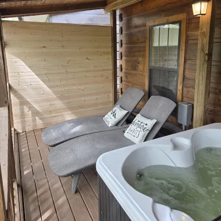 Linville River Log Cabins