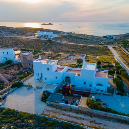 Villa Ioanna for 10 - AllParos Villas