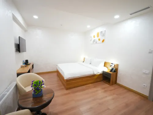 Avant Hotel Tashkent Pool&Terrace