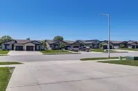 Soccer Fans Welcome! Luxe Raymore Escape w/ Patio Hotels in 