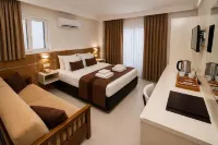Palm Beach Hotel