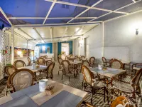 كواليتي هوتل نوفا دوموس Hotels near تريونفالي
