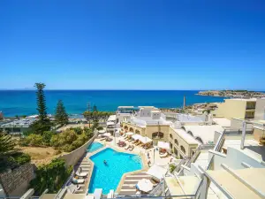 Macaris Suites & Spa