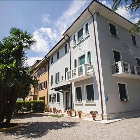 Betty's House