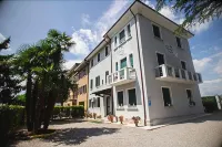 Betty's House