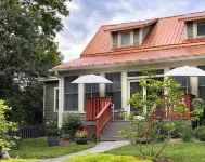 Prairie Guest House - Homestays