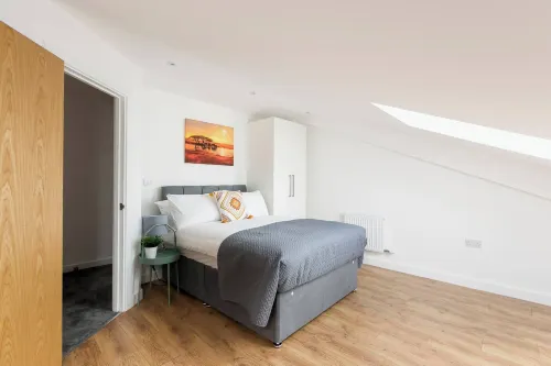 Skyvillion - Huge 4Bed Apartment W/Balcony&Parking