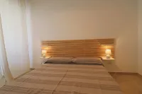 Casa Nausica Elegant Apartment Facing the Aragonese Castle - Bungalows