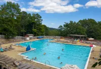 5Br w/Epic Views, 2 Decks, Game Rooms, EV, One-Step Entry, Family-Friendly! - Swimmingpools