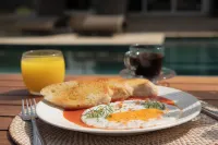 The Providence Hotel Boutique - breakfast