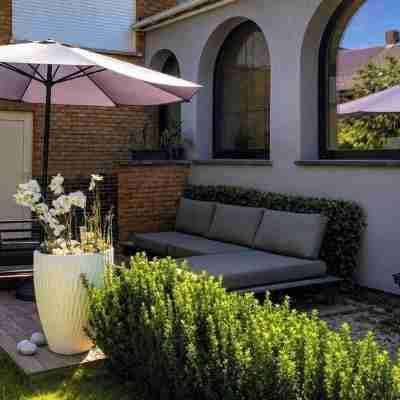 Comfortable apartment, close to downtown and train station Hotel Exterior