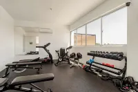 Modern 2BR Apartment Near Agora Mall - Homestay