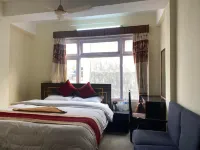 Hotel Discovery Inn - homestay