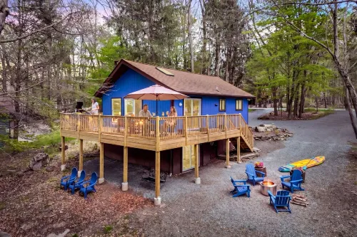 Tranquil Lake Retreat•Dog-Friendly•Lakes•Pools•Beaches•Spacious Family Escape - 4-Star