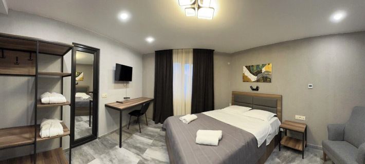 Hotel Labyrinth Hotele w: Tbilisi
