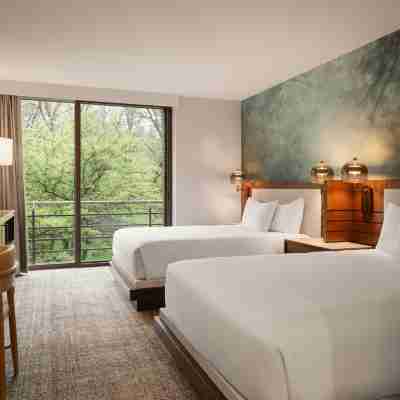 The Hyatt Lodge at Oak Brook Rooms