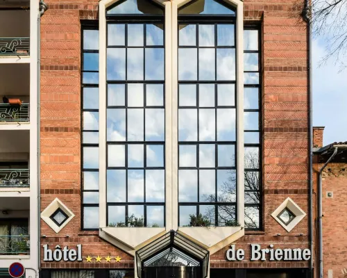 Hôtel de Brienne Hotels near Compans