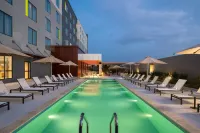 Courtyard by Marriott Cheddi Jagan International Airport, Guyana - С бассейном