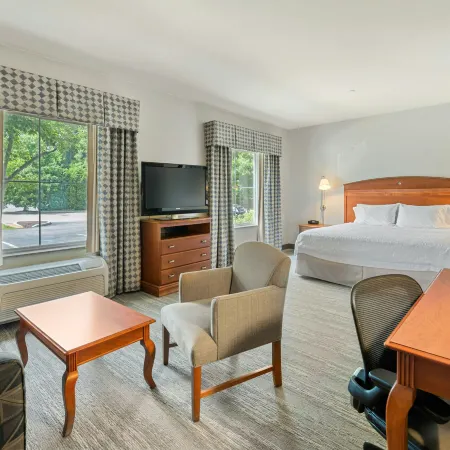 Hampton Inn & Suites Mystic