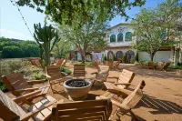 Hotel Drover, Autograph Collection - Parking
