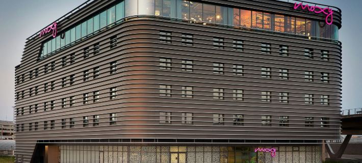 Moxy Cologne Bonn Airport Hoteles en Colonia