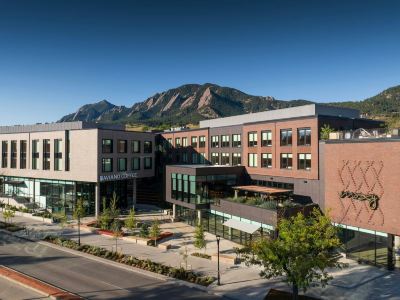 Moxy Boulder