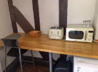 Stylish Historic Apartment Near York Minster - 2-Star