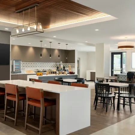 Fairfield Inn & Suites Lancaster
