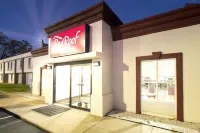 Red Roof Inn Raleigh - North-Crabtree Mall/Lenovo Center - Parkering