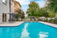 Fairfield Inn & Suites by Marriott Albany - Pools