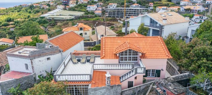Golden Coast by Homie Hotels in Estreito da Calheta