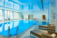 Delta Hotels by Marriott Swindon - Yüzme Havuzu