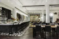 Hotel Covington Cincinnati Riverfront - Pet friendly
