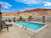 Comfort Suites Moab Near Arches National Park - piscina
