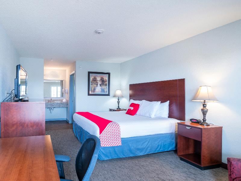 OYO Hotel Pearsall I-35 West - Housity
