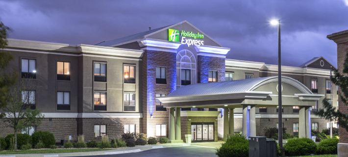 Holiday Inn Express KANSAS CITY - AT THE LEGENDS by IHG Hotels in Kansas City
